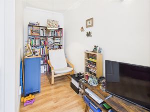 LIVING ROOM- click for photo gallery